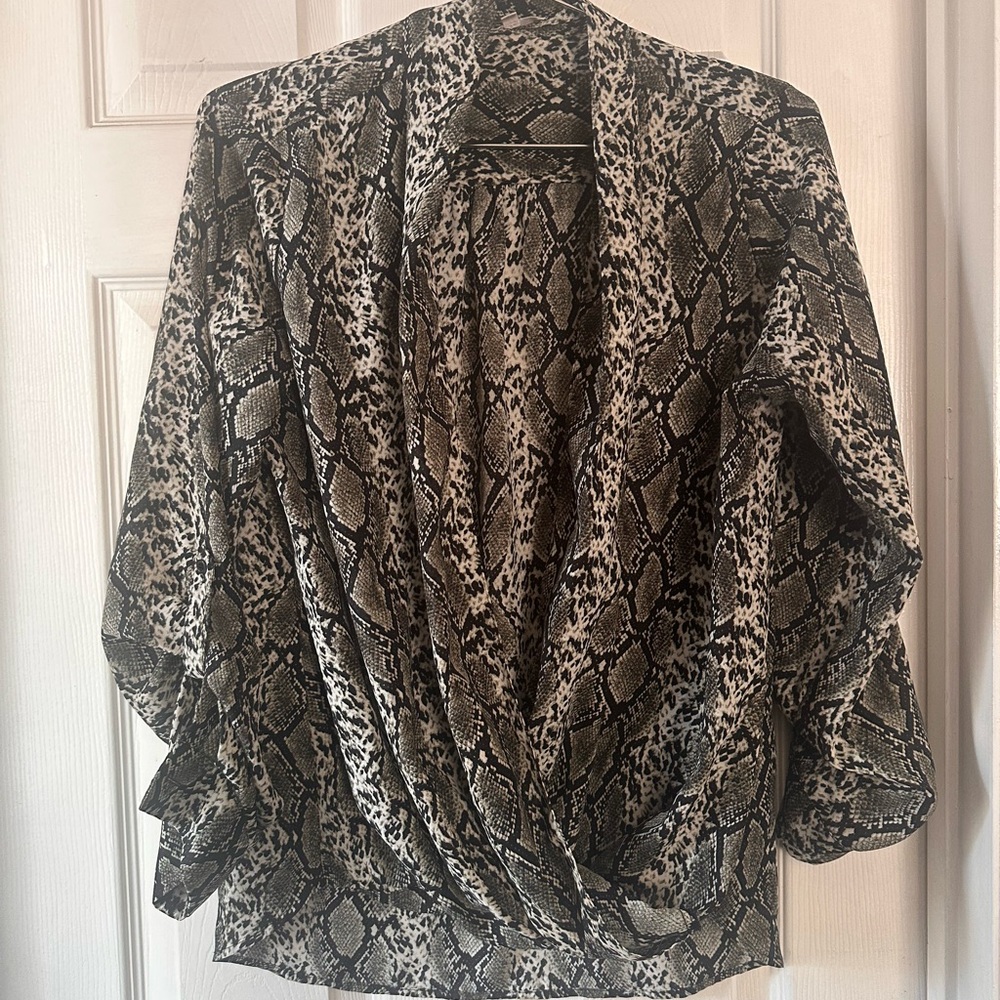 (5 for $25) Pleione Black and Gray Leopard Print blouse